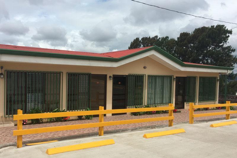 Hotel Las Brumas カルタゴ エクステリア 写真